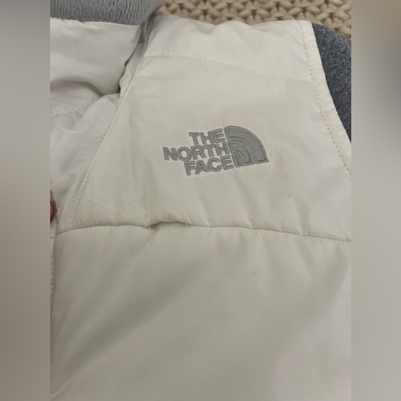 WOMENS NORTH FACE SIZE SMALL - Picture 2 of 4